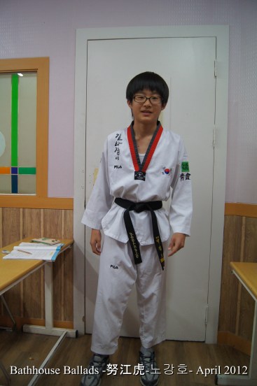 kiddy black belts tkd DSC00225